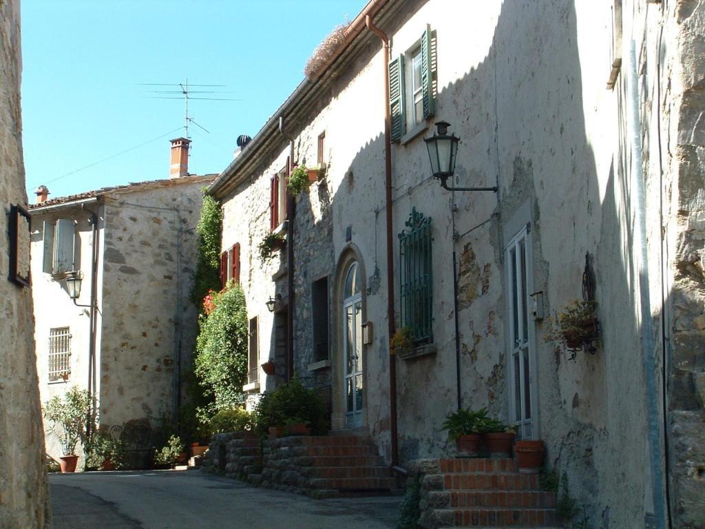 Montegiardino Albergo Diffuso Сан Марино Екстериор снимка