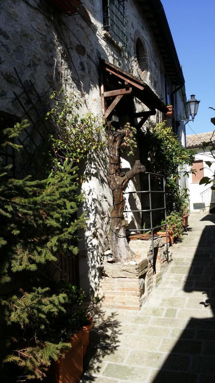 Montegiardino Albergo Diffuso Сан Марино Екстериор снимка